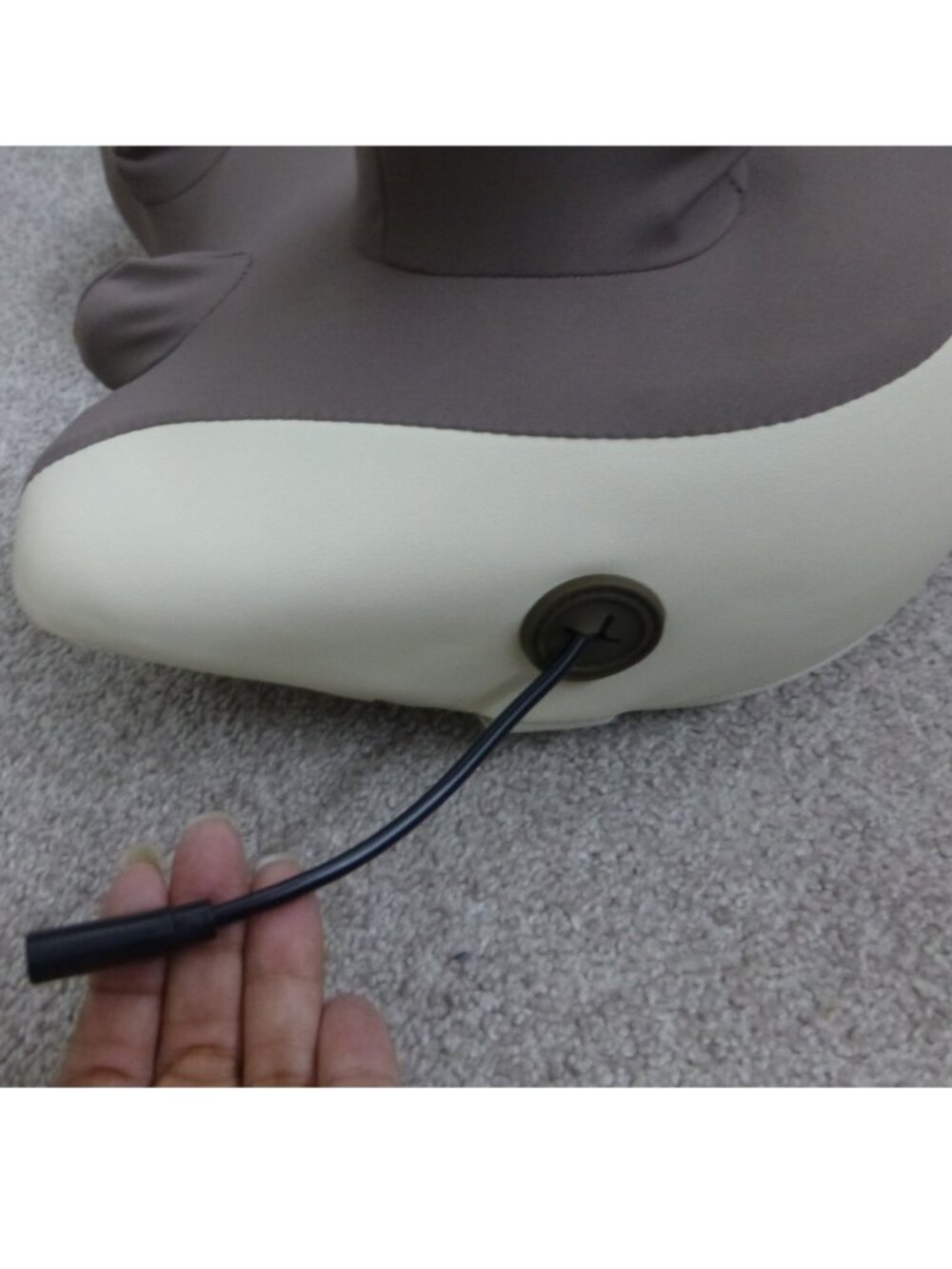 HiZoo 4-prong neck massager pillow - Picture 9 of 16